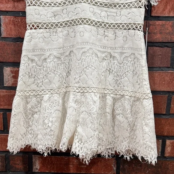 Saylor Shanice Ruffle-Sleeve Back-Cutout Lace Romper - Picture 7 of 16